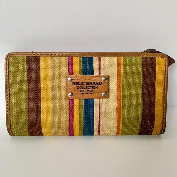 Relic Brand Collection Wallet - Picture 1 of 10